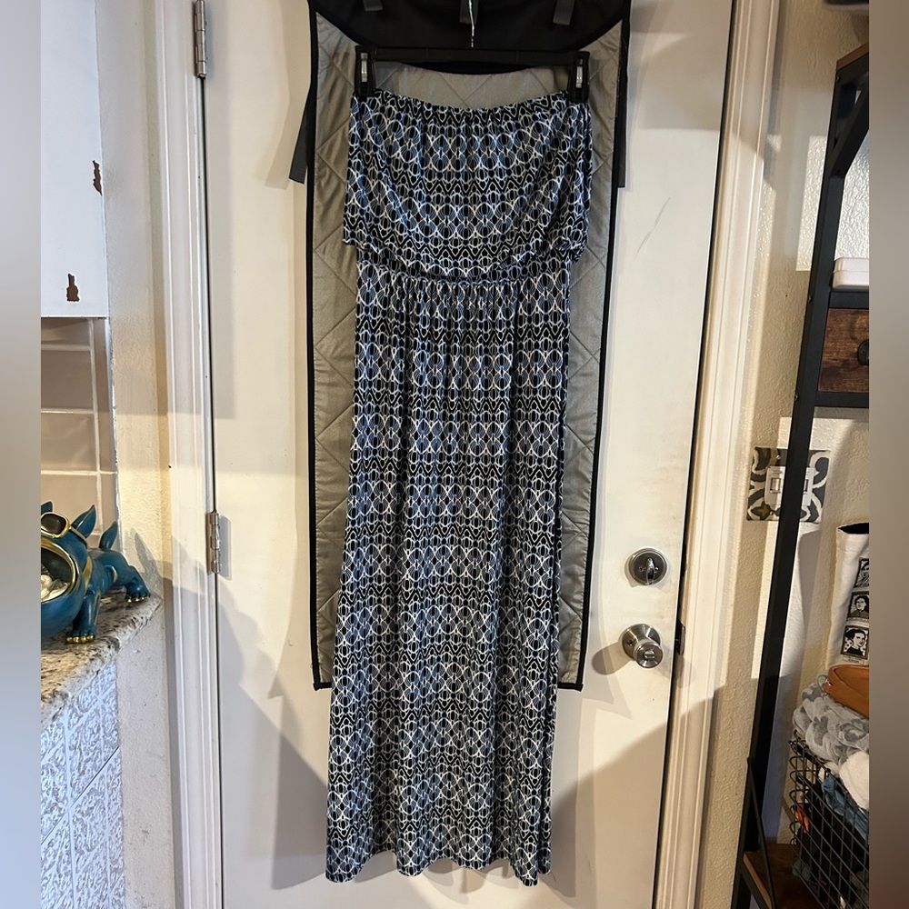 SOMA Strapless maxi dress. Size small